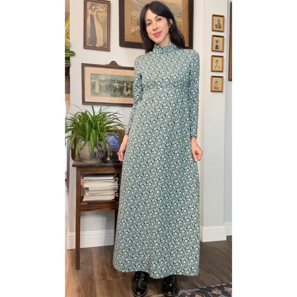 Vintage 70s Maxi Dress Green Floral Daisy Mock Neck Long Sleeve Boho Cottagecore